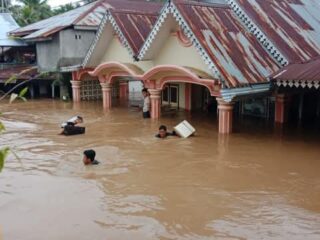 Bengkulu Didera Banjir Luapan Sungai, Ratusan Rumah Terdampak Serius