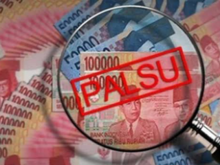 Polisi Amankan Wanita Dengan Barang Bukti Uang Palsu Senilai Puluhan Juta di Kemang