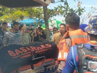 Pencarian Berakhir: Jenazah Wisatawan Bandung Ditemukan di Pantai Pangandaran