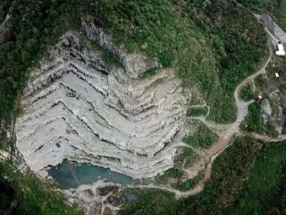 Karst Pangkalan: Perekat Sejarah Tarumanegara yang Terancam