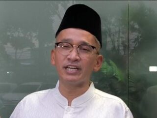 Ruben Onsu Mantap Jadi Mualaf, Rutin Salat dan Harapkan Bisa ke Tanah Suci