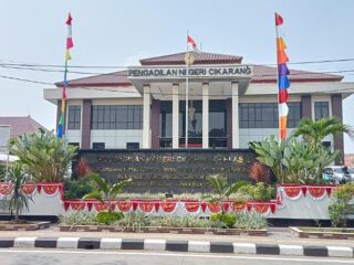 Gugatan Advokat Syarif Hidayat kepada Adira Finance Cs. Bergulir di Meja Hijau, Beberapa Pihak Absen dalam Sidang Perdana