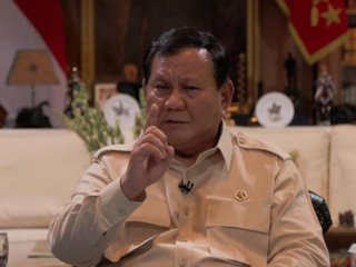Sorotan Eksklusif Prabowo: Pembahasan Mendalam UU TNI, Strategi Komunikasi Pemerintah, hingga Evaluasi Kinerja Kabinet