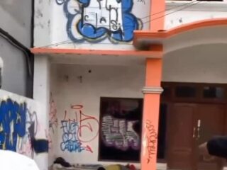 Pengamen Tanpa Identitas Ditemukan Meninggal di Rumah Kosong Cikampek