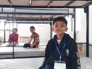 Merajut Asa di Balik Dinding Asrama: Kisah Murid Sekolah Rakyat Cimahi