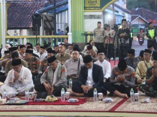 Dandim 0612/Tasikmalaya dan Kapolres Tasikmalaya Kota Dampingi Kapolda Jabar Resmikan Aspol Bojong dan Silaturahmi ke Pesantren Suryalaya 