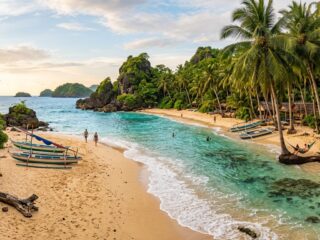 PARADISO UTARA,Menikmati Eksotisme Pantai Samudra Baru yang Membelai Garis Pantai