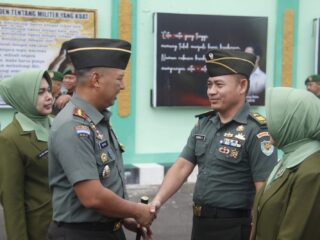 Dandim 0612/Tsm Pimpin Upacara Kenaikan Pangkat 37 Prajurit
