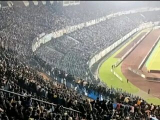 GBLA DIAMBANG LAUTAN BIRU! Bobotoh Bersiap Ciptakan Atmosfer Gila di Laga Pamungkas Persib