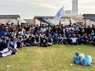 Gema May Day 2026: Komitmen Kolektif FSPMI PUK PT Nipro Indonesia Jaya dalam Lautan Perjuangan Buruh di jakarta