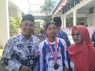 Momentum Hari Jadi Kabupaten Ciamis ke-384 Siswi SDN 7 Ciamis Raih Juara 1 Internasional BMX
