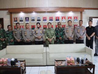 Reartikulasi Keamanan Teritorial Konsolidasi Strategis TNI-POLRI Dalam Menjaga Stabilitas Sosial Di Kabupaten Kendal