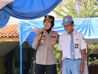 Tegas Tolak Fenomena "Kreak", Kapolres Kendal Ajak Pelajar SMK Bina Utama Fokus Raih Cita-cita