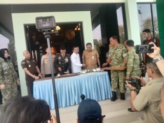 Kemanunggalan TNI dan Akselerasi Ekonomi Lokal: Kodim Karawang Rayakan HUT TNI ke-81 Lewat Pesta Rakyat Berbasis UMKM