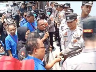 Kawal Masalah Tuntut Pengembalian Dana Talang Rp6,85 Miliar,Bank Mandiri hingga Tuntas, Ketua AWP Kabupaten Tasikmalaya Dampingi Aksi dan Lanjut ke Polres